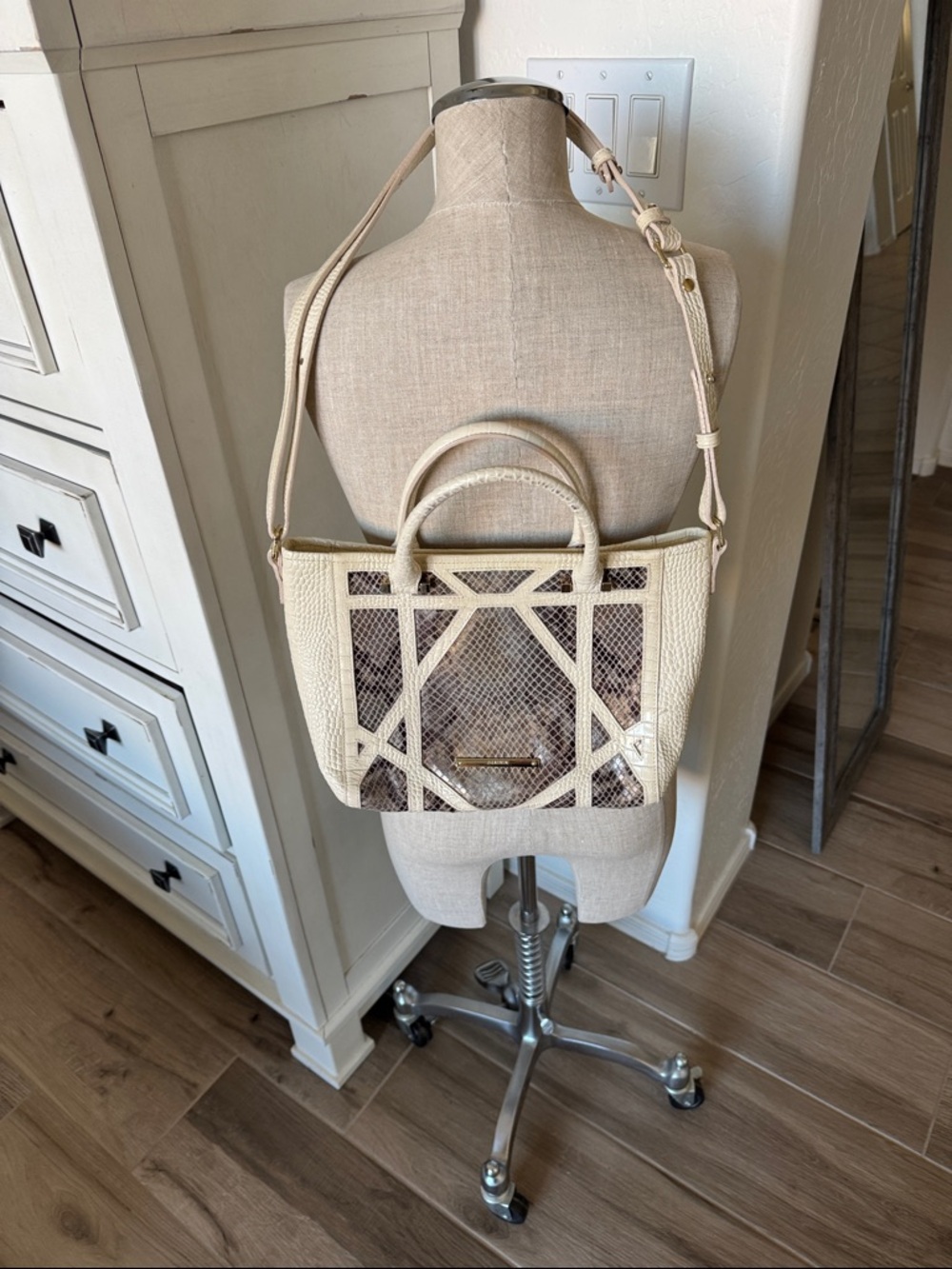 Brahmin Priscilla in Natural Leighton purse hand bag